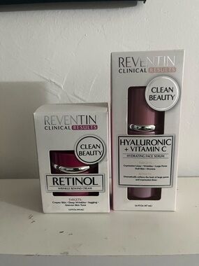 Reventin Clinical Results Retinol & Hyaluronic + Vitamin C Skincare Set - Pink